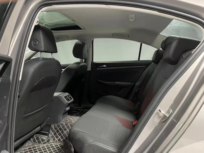 成都20年大众宝来5