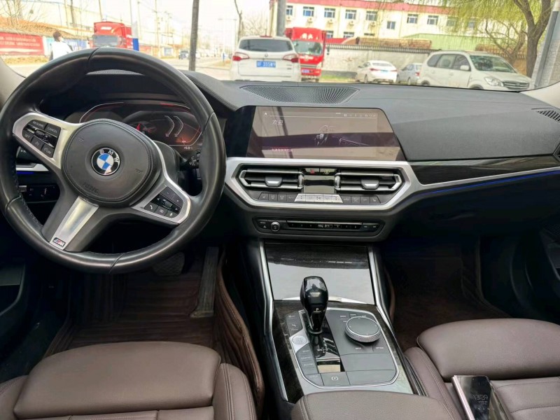 保定19年宝马3系7