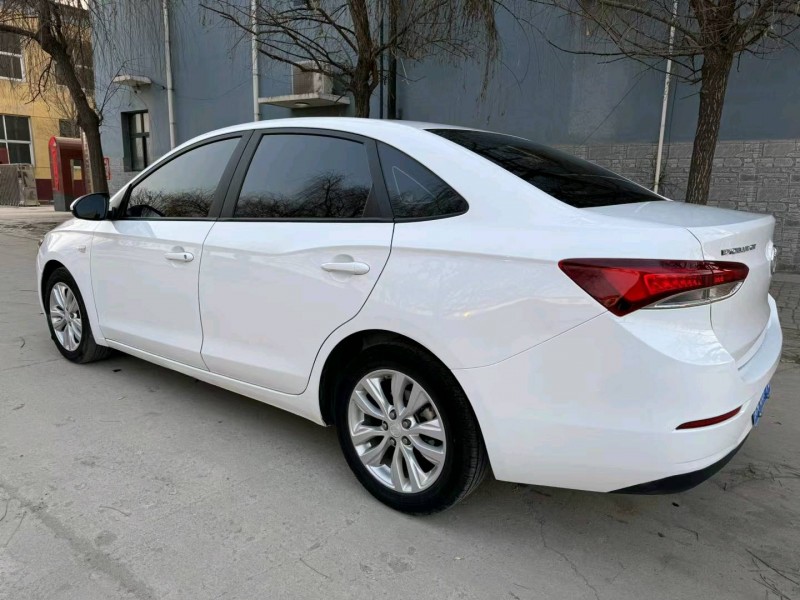 保定21年别克英朗5