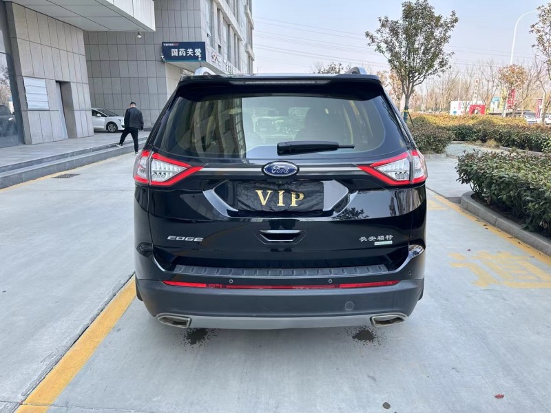 济宁19年福特锐界9