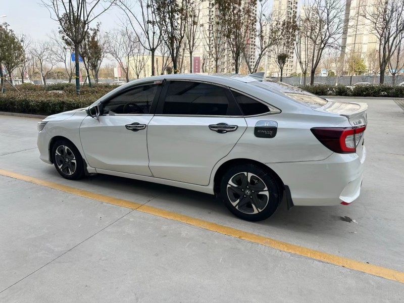 济宁21年本田享域4