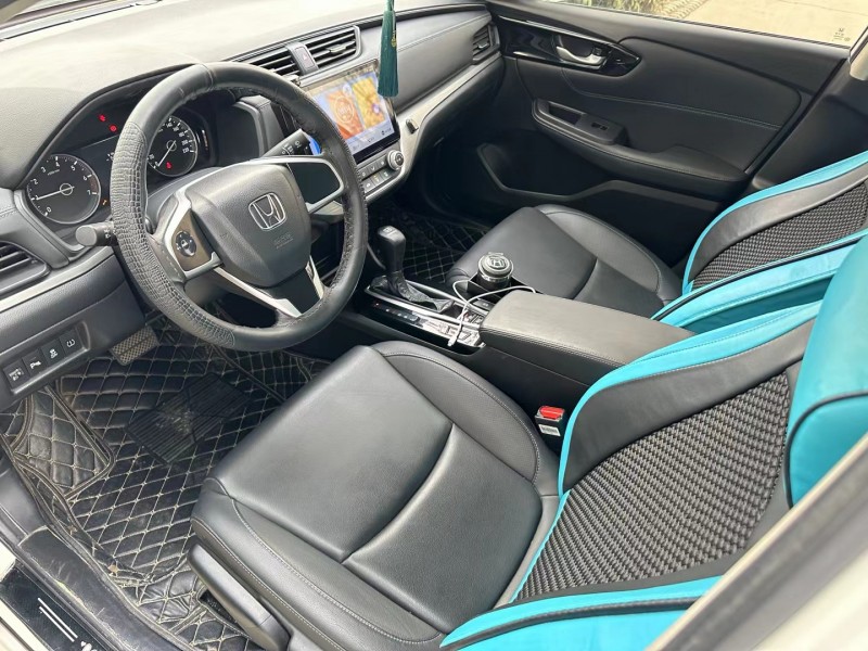 济宁21年本田享域8