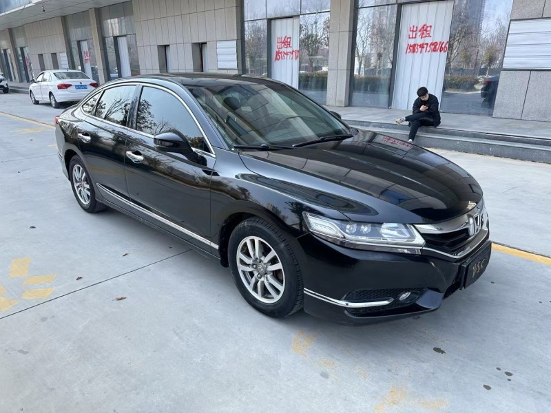 济宁16年本田思铂睿2