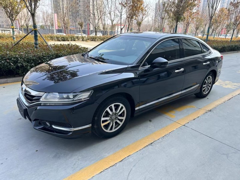 济宁16年本田思铂睿3