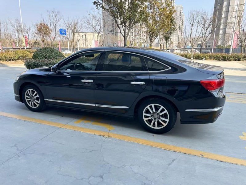 济宁16年本田思铂睿5