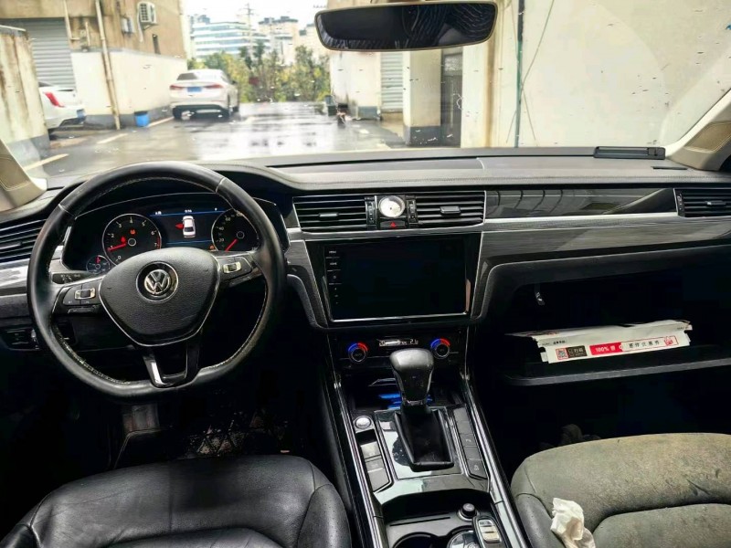 长沙17年大众辉昂4