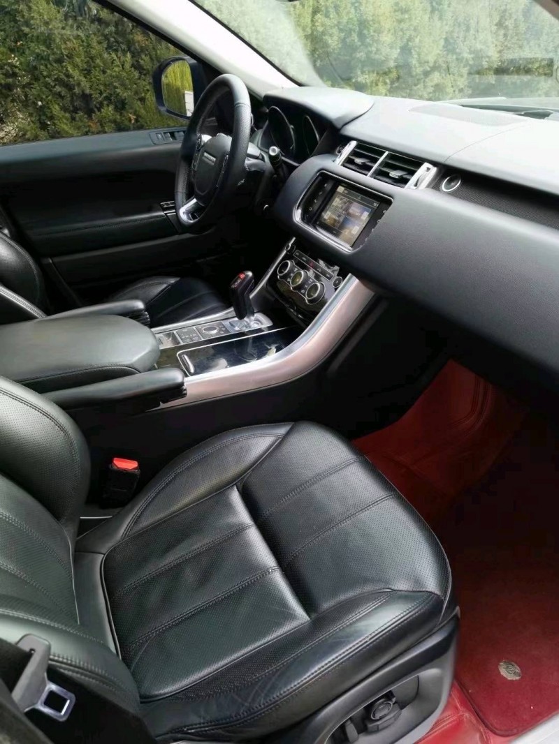 东营16年路虎揽胜运动8