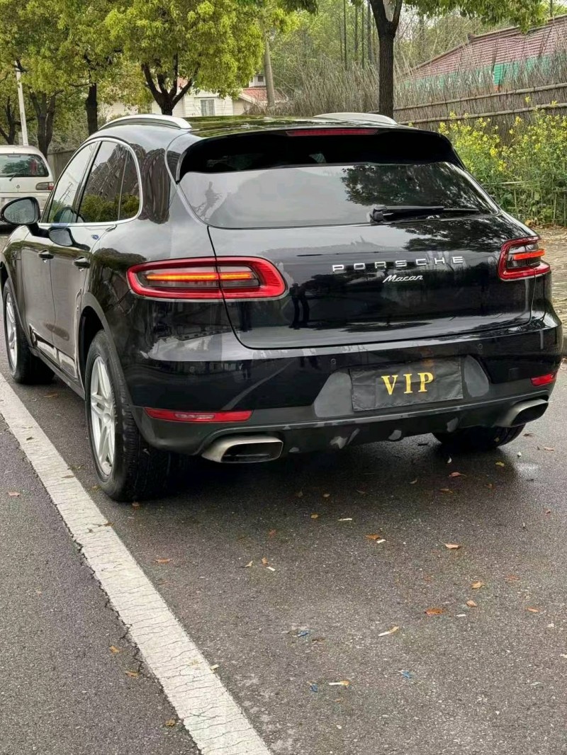 上海18年保時捷Macan4