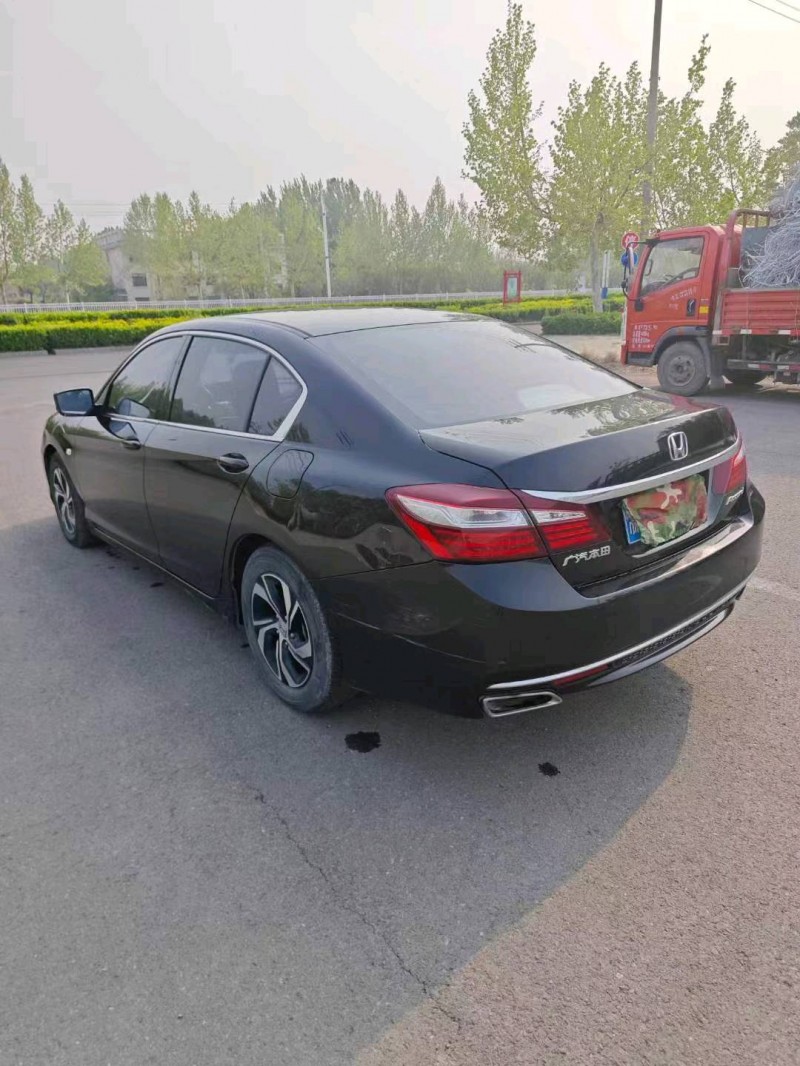 东营17年本田雅阁6