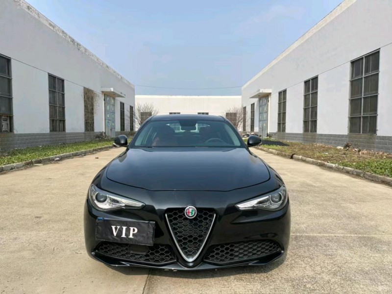 盐城20年阿尔法·罗密欧Giulia1