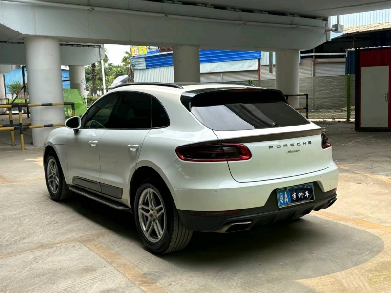 广州15年保时捷Macan8