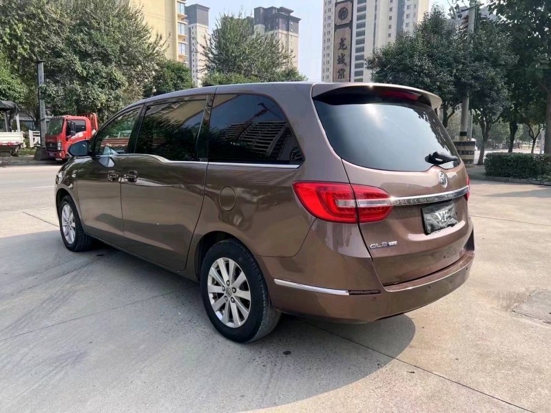 济宁19年别克GL88