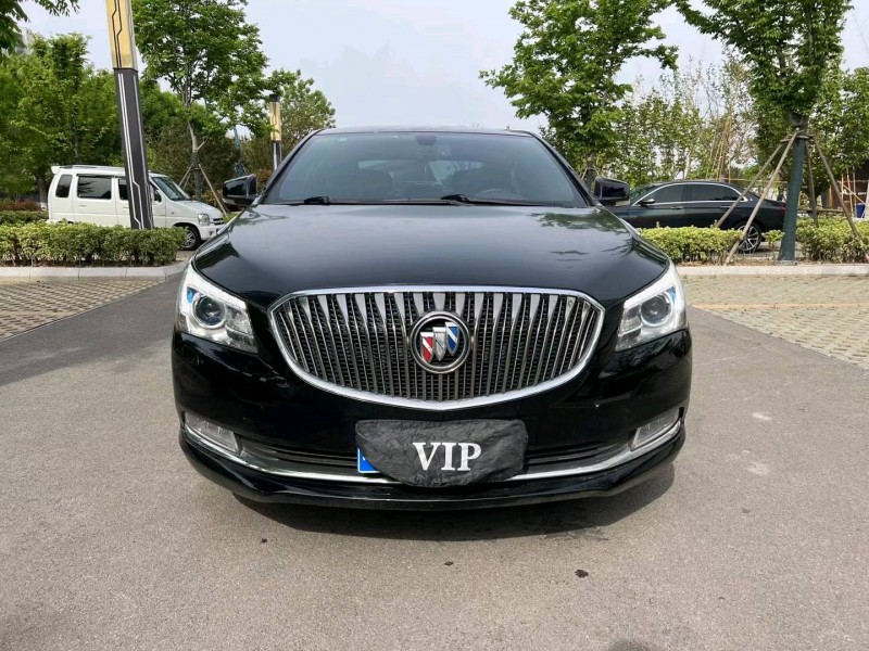 济宁15年别克君越1