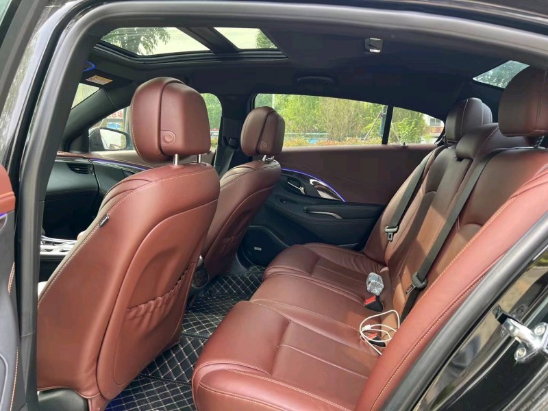 济宁15年别克君越5