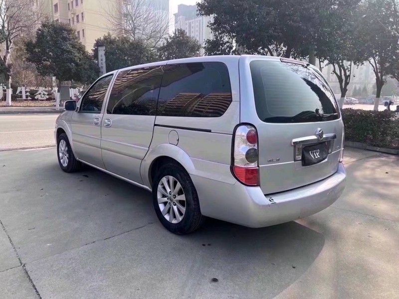 济宁15年别克GL88