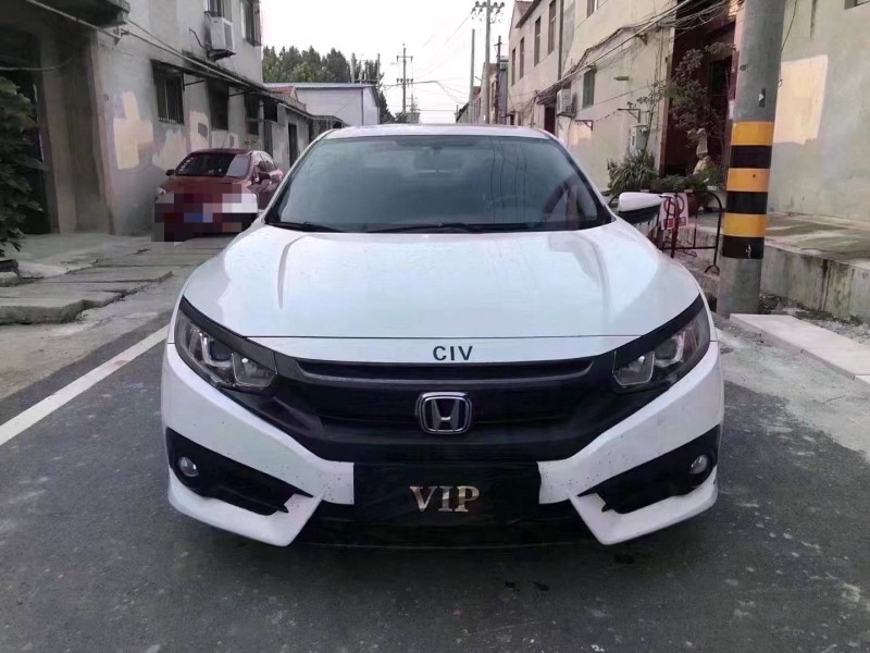 济宁18年本田思域1