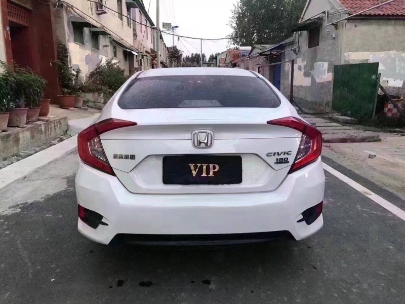 济宁18年本田思域9