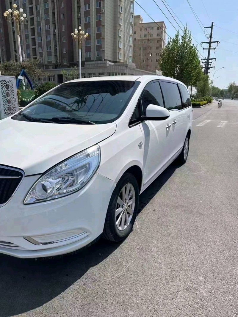 枣庄19年别克GL83