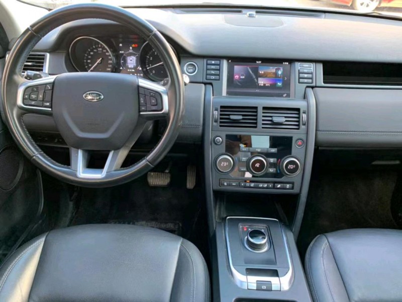 中山19年路虎发现神行8