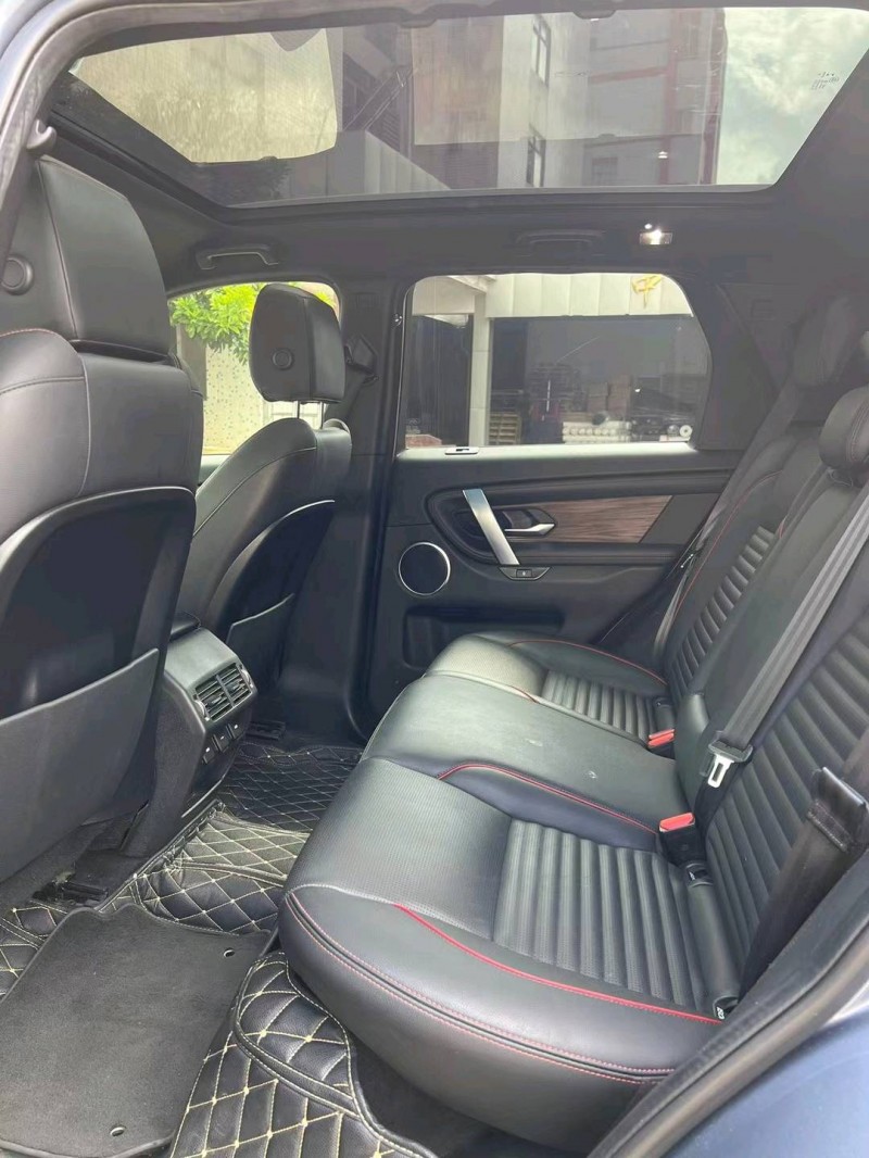 中山20年路虎发现9