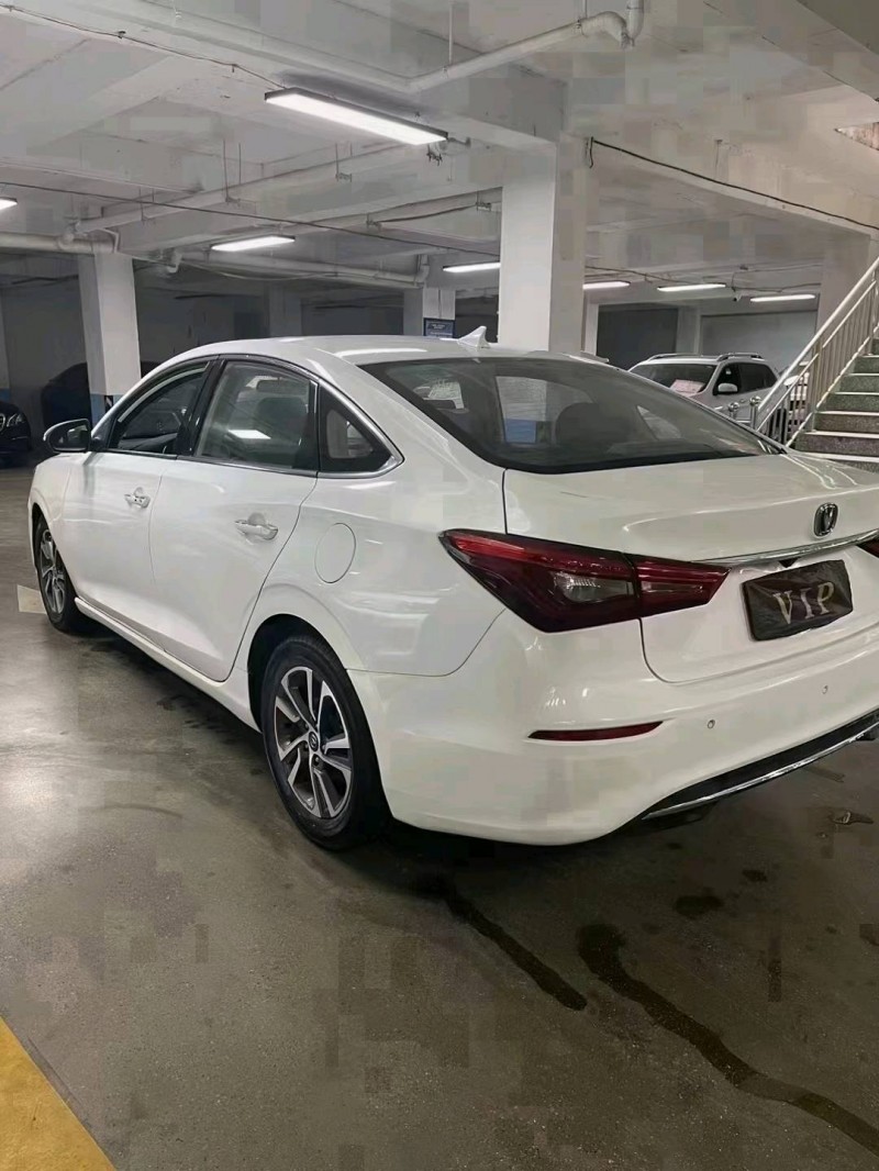 黔西南18年長安汽車逸動5