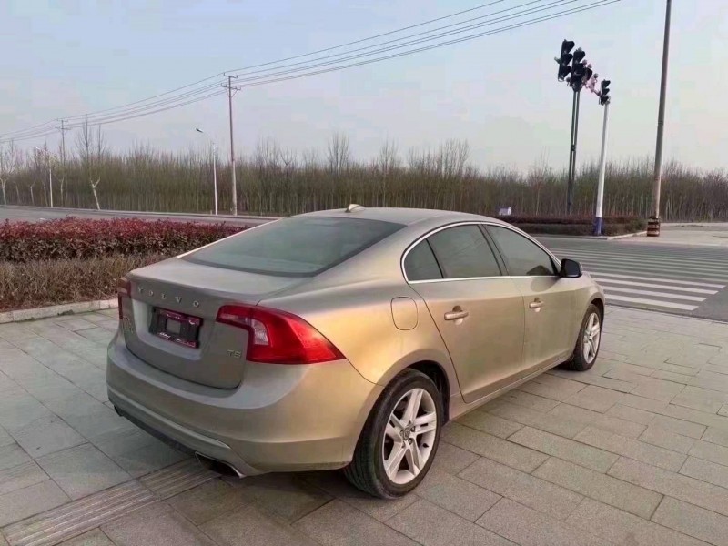 枣庄14年沃尔沃S60L5