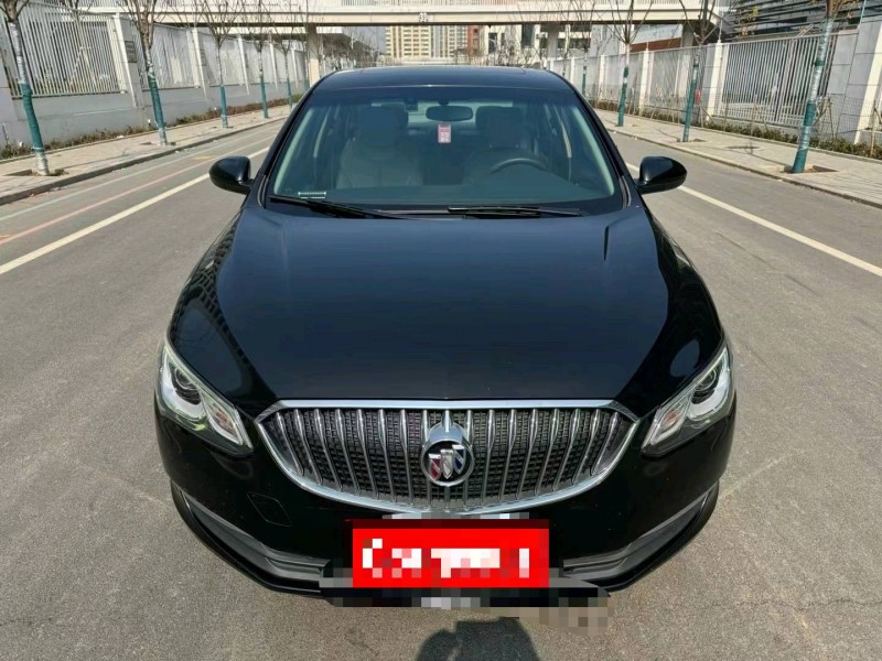 济宁17年别克英朗1