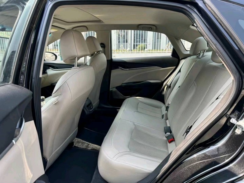 济宁17年别克英朗4