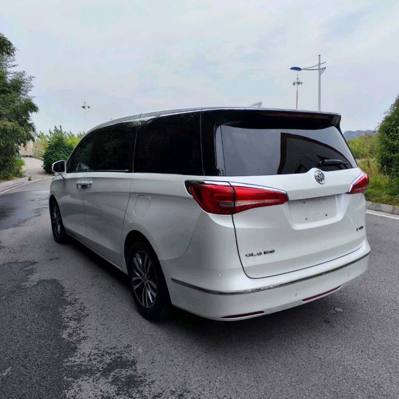 宿迁17年别克GL84