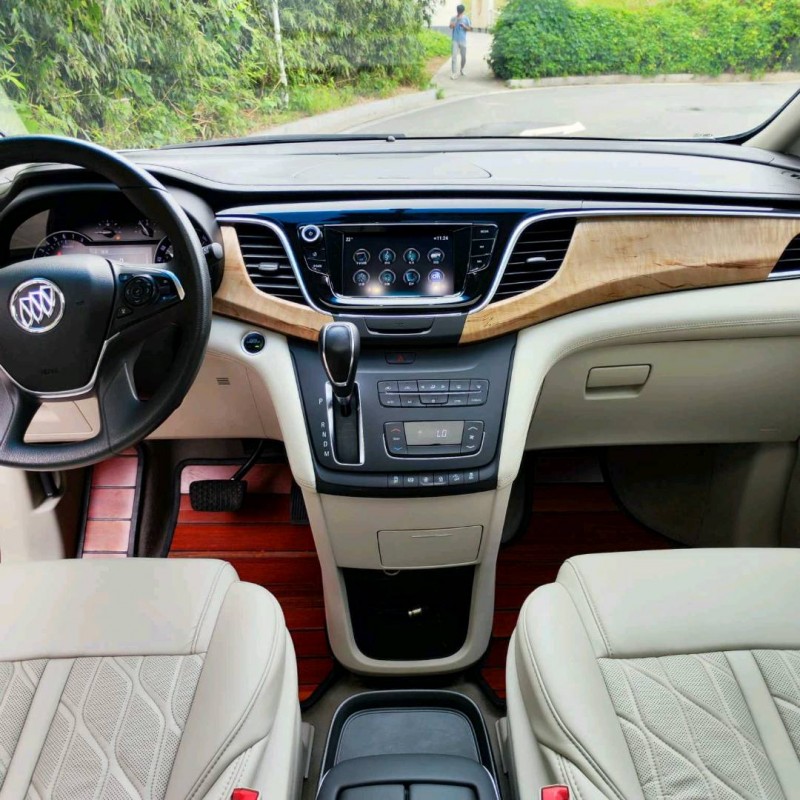 宿迁17年别克GL87