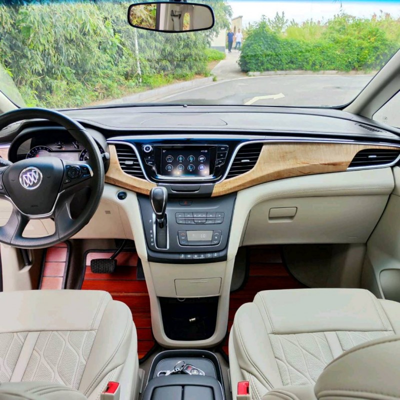 宿迁17年别克GL810