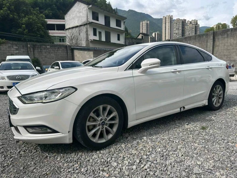 重庆18年福特蒙迪欧2