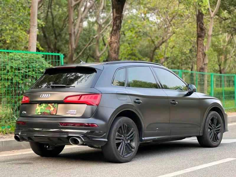 东莞20年奥迪Q58
