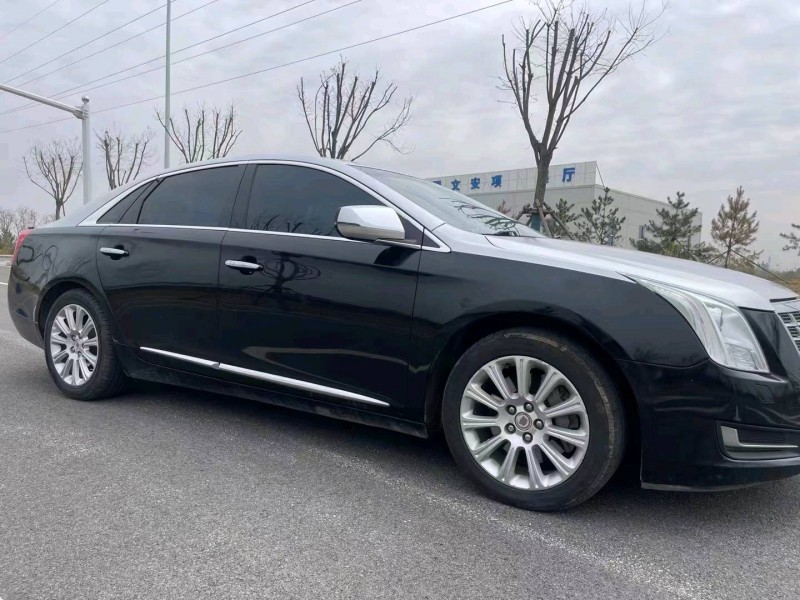 邯鄲13年凱迪拉克XT52