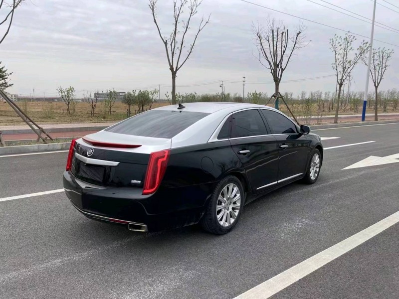 邯鄲13年凱迪拉克XT53