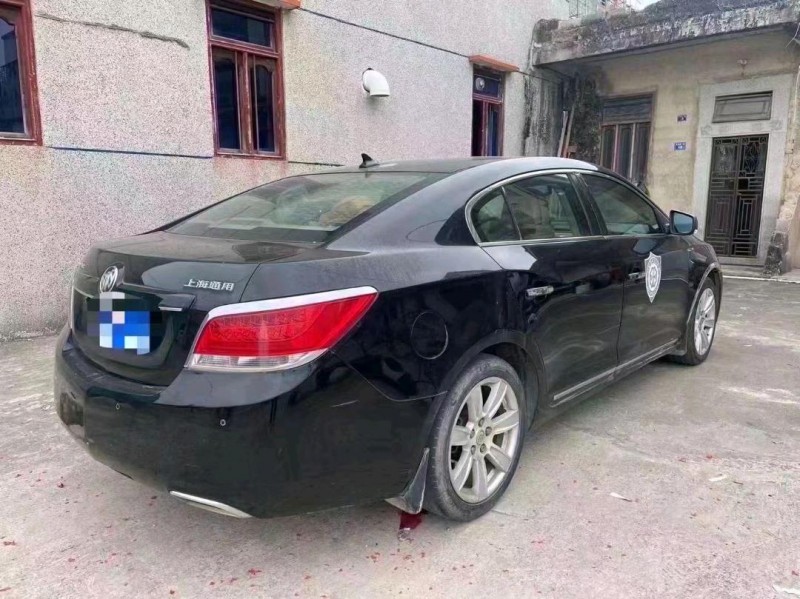 珠海09年别克君越6