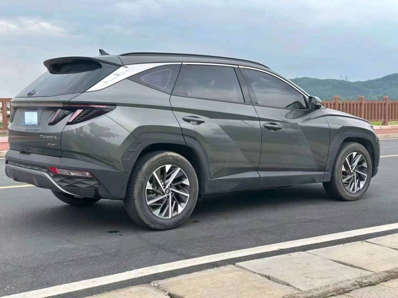 佛山23年现代途胜8