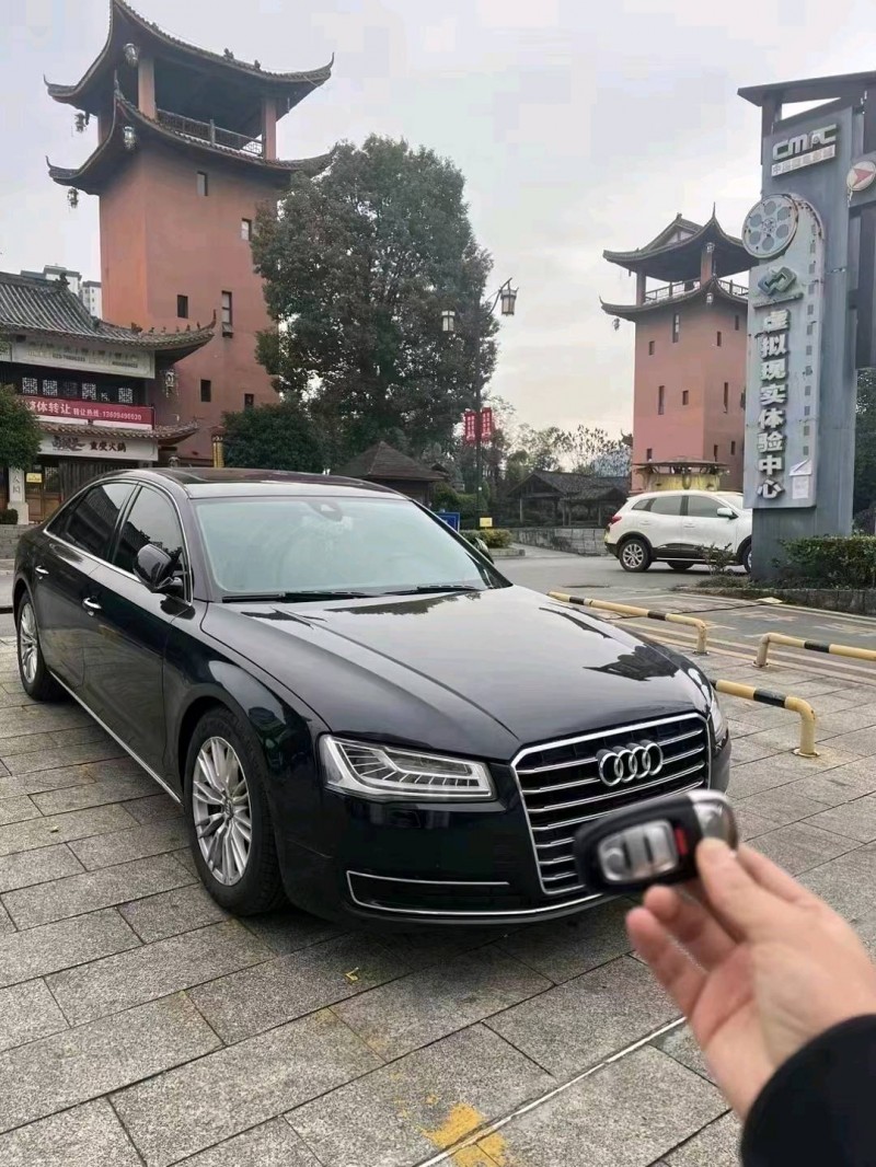 重庆15年奥迪A8L3