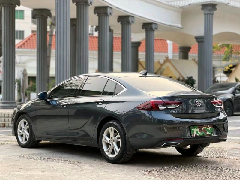 东莞21年别克君威7