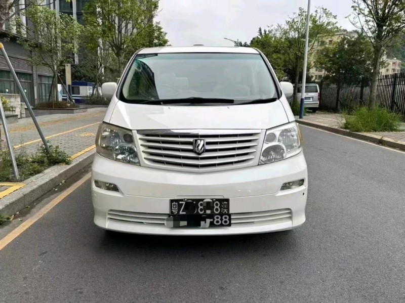 广州08年丰田埃尔法1