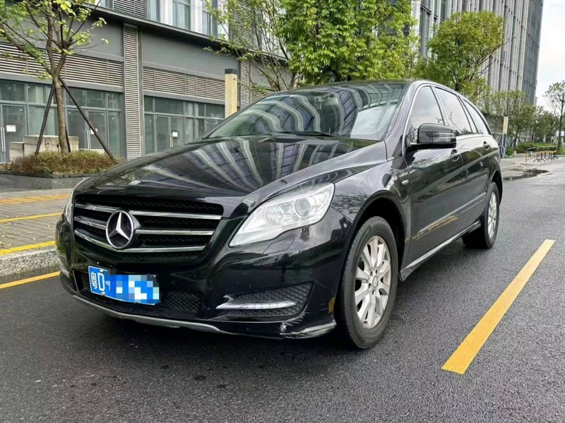 广州17年奔驰R3