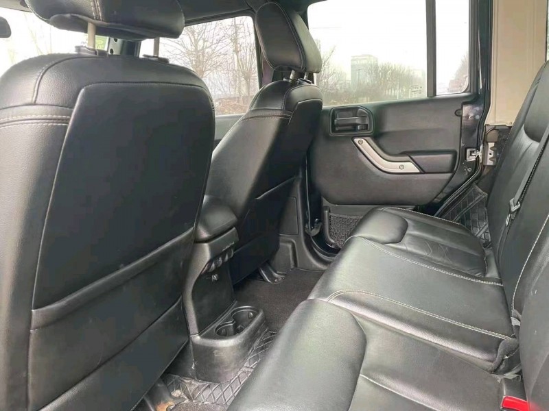 保定17年Jeep牧马人7