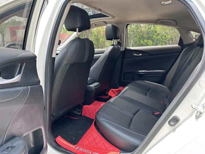 盐城19年本田思域4