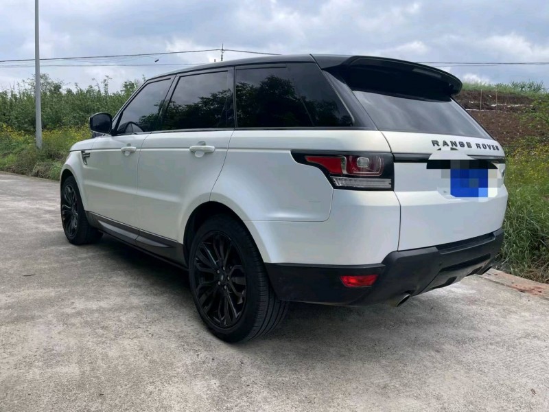 重庆14年路虎揽胜9