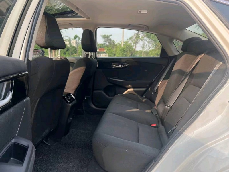 汕头22年本田享域3