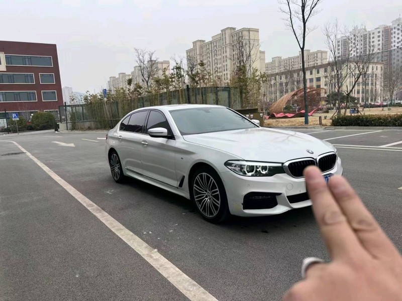 枣庄19年宝马5系3