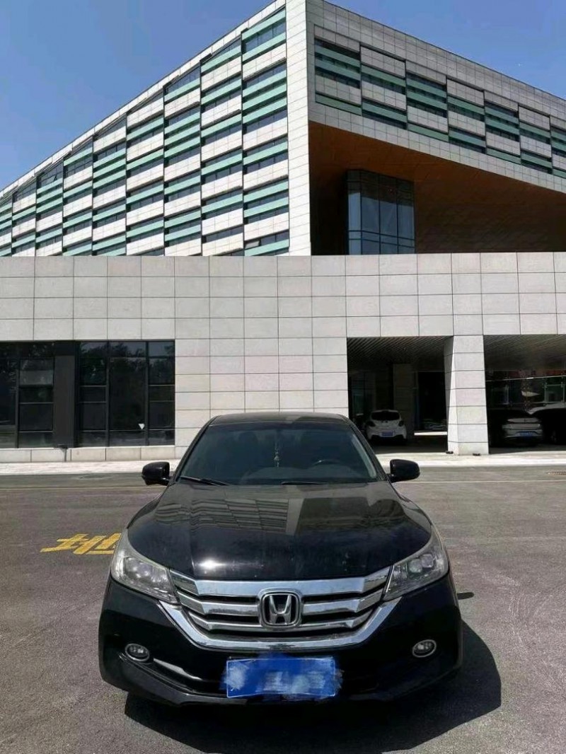 聊城15年本田雅阁1