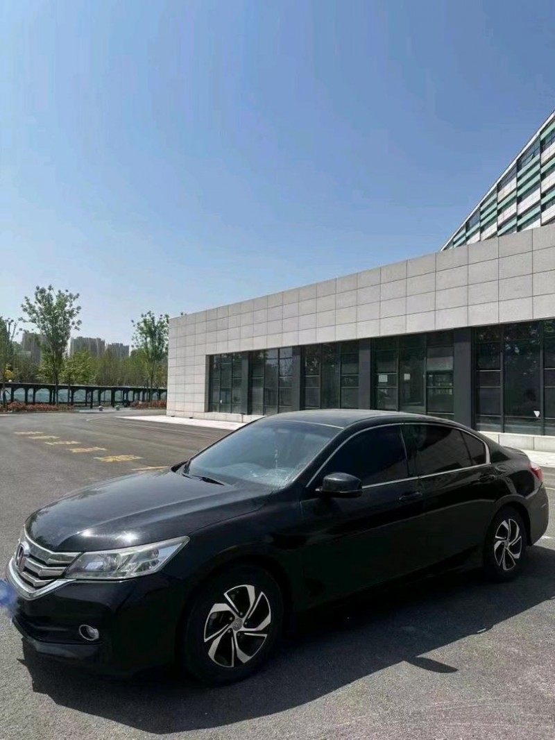 聊城15年本田雅阁3