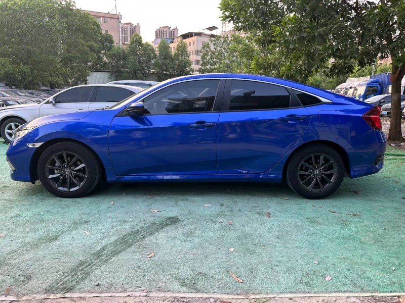 广州21年本田思域4