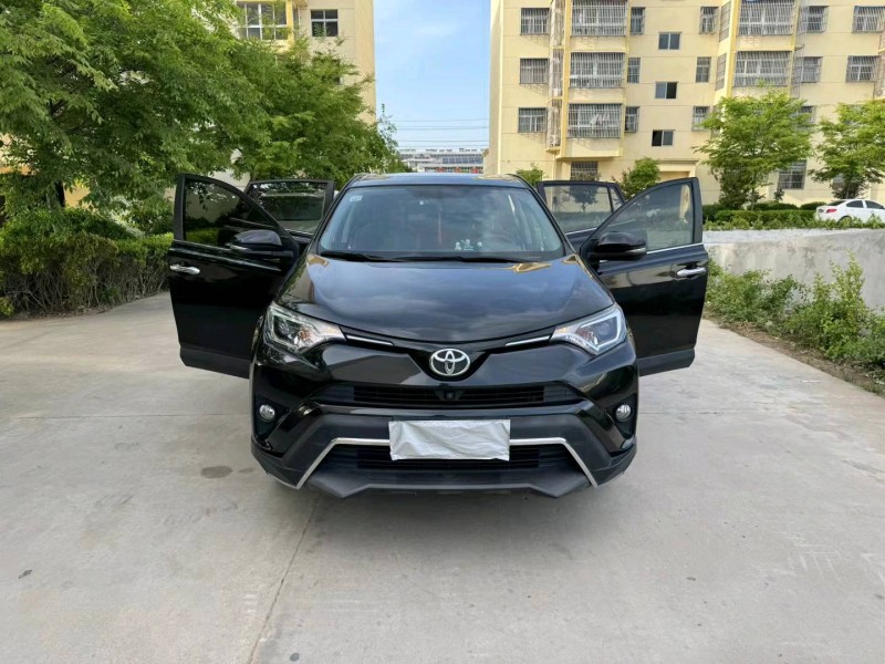 徐州19年丰田RAV4荣放6